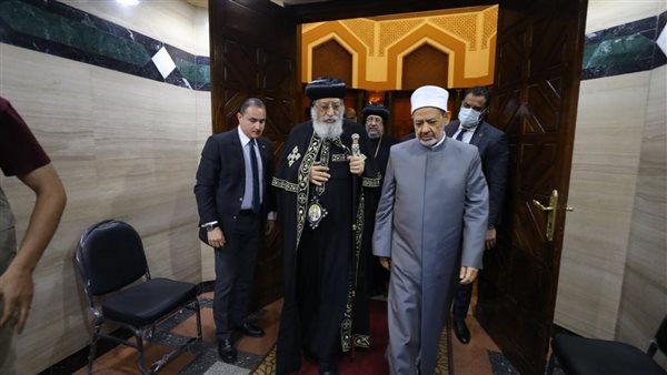 البابا تواضروس يهنئ