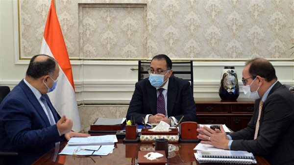 رئيس الوزراء ووزير