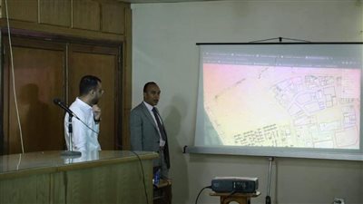 محافظ المنيا يكلف بمتابعة أعمال لجنة التنمية الاقتصادية وإجراءات حصر المصانع