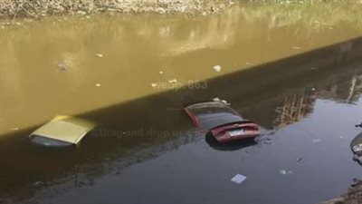 الإنقاذ النهري تنتشل سيارتين ملاكي سقطوا بترعة المريوطية