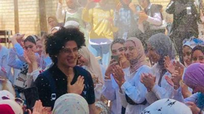 4 سنوات من العطاء المفرط.. ممر شرفي وتكريم لطالب بحاسبات المنصورة 