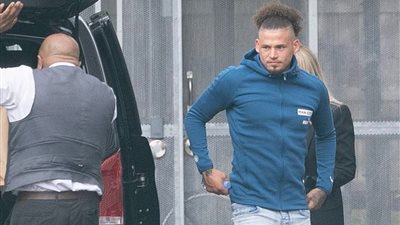 لاعب مانشستر سيتي: جوارديولا شغوف بكرة القدم.. ودائمًا ما كان على القمة