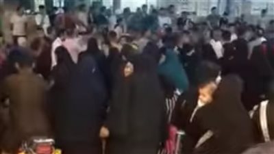 صراخ وبكاء.. حزن بالفيوم خلال تشييع جنازة شابين لقيا مصرعهما صعقًا بالكهرباء بسبب الصيد | فيديو 