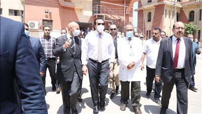 خالد عبد الغفار يوجه برفع كفاءة العيادات الخارجية وأقسام الرعاية المركزة بمستشفى بلبيس المركزي