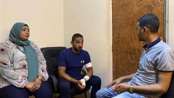 محرر القاهرة مع الأسرة