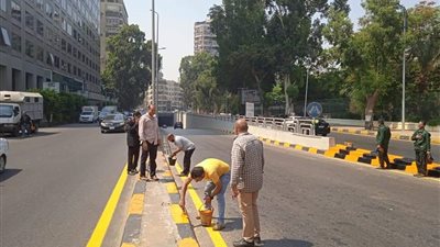 الجيزة تواصل طلاء الأرصفة بشارع مراد ورفع إشغالات جسر الكونيسة بجنوب