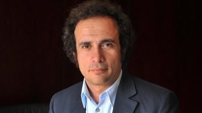 عمرو حمزاوي: مصر لا يتناسب معها المعارضة من الخارج