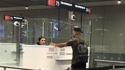 تريزيجيه يصل تركيا للانضمام لصفوف طرابزون سبور | صورة