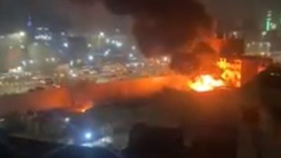 نشوب حريق هائل في مصنع بمدينة السلام والحماية المدنية تحاول إخماد النيران | بث مباشر