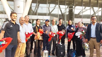 وصول منتخبات الطائرة والطاولة والجودو لمطار القاهرة بعد منافسات البحر المتوسط 