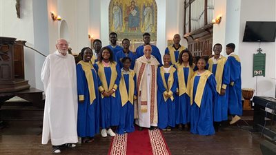 رئيس الأسقفية يختتم جولته في الكنائس الأنجليكانية بالجزائر │ صور