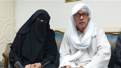 والد الموظف المقتول ذبحا على يد شقيق زوجته بسوهاج: عايز حق ابني بالقانون | صور