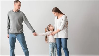  استشاري نفسي: الطلاق يقلص الإبداع الفكري لدى الطفل