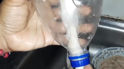 طريقة تنظيف الممبار بالزجاجة.. تعلم الخطوات على طريقة فاطمة أبو حاتي