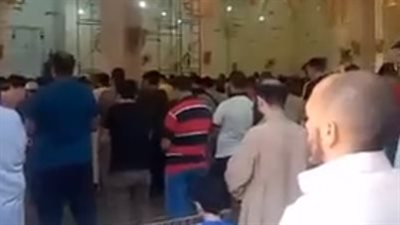 بكاء وحسرة من الداعية حازم شومان خلال صلاة الجنازة على نجله في المنصورة | بث مباشر