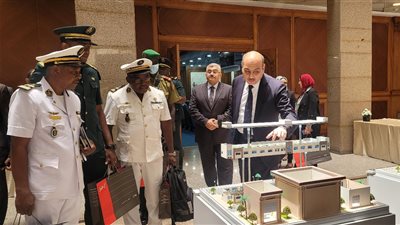 وفد من الكاميرون يطلع على التطور الصناعي في مصر