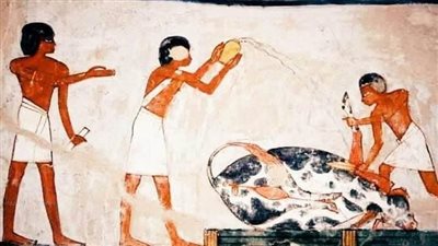 خبير أثري يكشف أسرار تقديم القرابين وذبح الأضاحي في مصر القديمة | صور 
