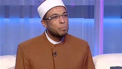 داعية إسلامي عن الجنس الإلكتروني بين الزوجين: في ناس تانية بتشوف جسم مراتك