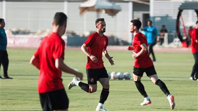 عبد القادر يتعافى وينتظم في التدريبات الجماعية بـ الأهلي.. وجلسة تأهيل لـ طاهر داخل الجيم