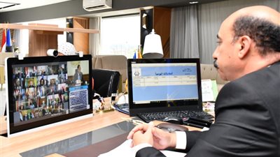 محافظ أسوان: رفع درجة الاستعداد لاستقبال عيد الأضحى وتوفير احتياجات المواطنين من السلع