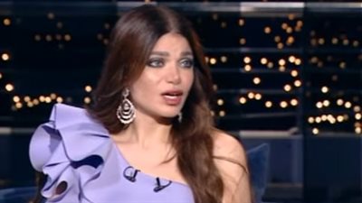 الإعلاميين: إيقاف ياسمين الخطيب واستدعاؤها للتحقيق بشأن حلقة هدير عبد الرازق 