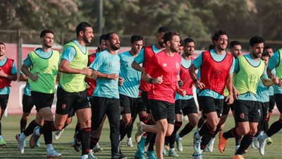 الأهلي يستأنف تدريباته.. وعبد الحفيظ يجتمع بسواريش 