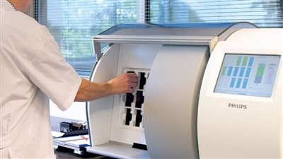 الرعاية الصحية: تقديم خدمة التشخيص الرقمي للأورام السرطانية وتحليل الأنسجة بمستشفى النصر التخصصي ببورسعيد