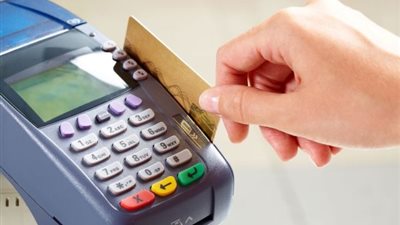 تتخطى 10 جنيهات.. رسوم السحب النقدي من ماكينات POS 