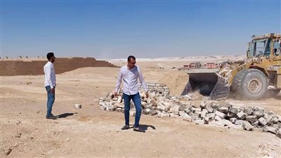 إزالة حالات بناء مخالفة في المهد خلال عطلة عيد الأضحى بالمنيا