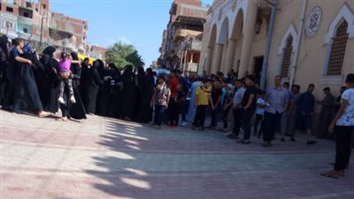 تشييع جثمان شاب قتل على يد شقيقين في مشاجرة بالغربية