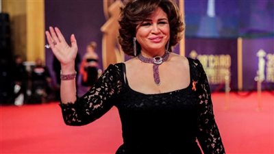 إلهام شاهين: محمود حميدة فنان مشرف بكل المقاييس.. خسر فلوس كتير علشان يقدم فن راقي