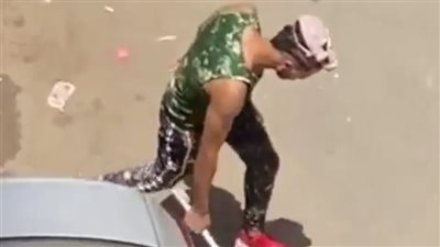 تداول فيديو لبلطجية يهددون مصطافين بالإسكندرية.. والأمن: لم نتلق بلاغا