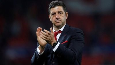 تفاصيل اتفاق اتحاد الكرة مع روي فيتوريا لتدريب منتخب مصر