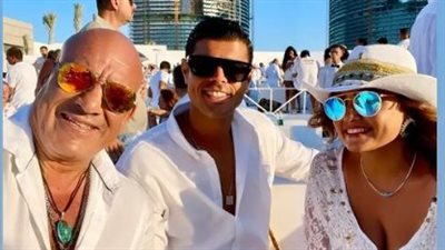 بشرى ومحمد لطفي وأسما إبراهيم يحضرون أغلى حفلات عمرو دياب في الساحل | صور