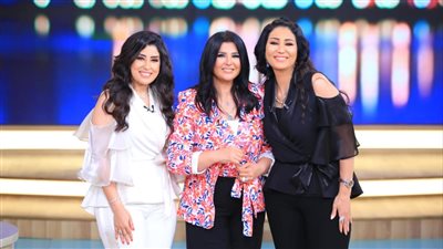الخميس.. وفاء وشقيقتها في ضيافة منى الشاذلي