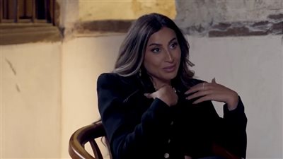 دينا الشربيني عن شائعات خطفها رجلا من زوجته: امتنعت عن الرد عامين.. ومش على راسي بطحة