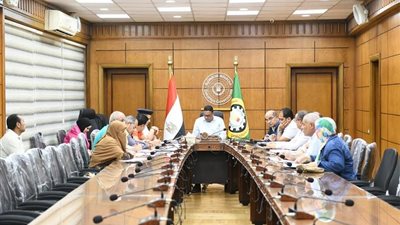 محافظ الدقهلية يعتمد زيادة تعريفة المواصلات العامة لنقل الركاب بحد أقصى 7% بعد زيادة أسعار الوقود 