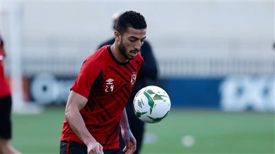 طبيب الأهلي: محمد عبد المنعم يخضع لجراحة في الأنف