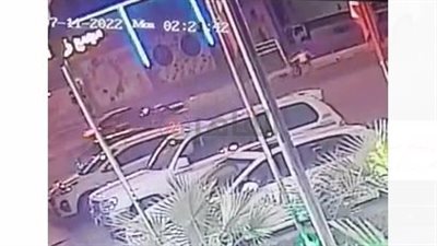 مصرع مصريين اثنين دهسهما طفل سعودي يقود سيارة بسرعة جنونية | فيديو