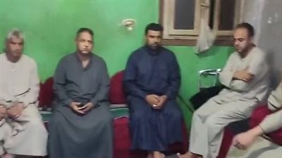 الحزن يخيّم على قرية الصيدلي المقتول بالسعودية.. وأقاربه: نناشد بسرعة نقل الجثمان| بث مباشر 