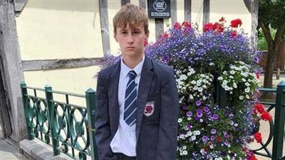 مدرسة بريطانية تضع طفلًا  بالسجن بسبب السراويل القصيرة في فصل الصيف