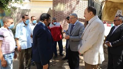 محافظ المنيا يتابع انتظام سير امتحانات الثانوية العامة بعدد من اللجان