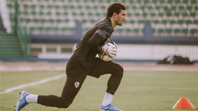 عواد يخوض تدريبات إضافية على هامش مران الزمالك 