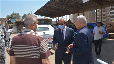 محافظ القليوبية يتفقد سير العمل بمواقف قرى مركز طوخ وبنها