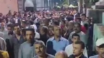 الآلاف يشيعون جثمان الشيخ مصطفى البنا شقيق القارئ الراحل محمود البنا بالمنوفية | بث مباشر