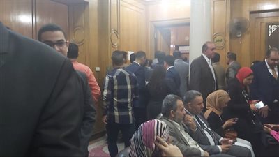 توافد المرشحين على مقعد النقيب العام للمحامين لتسليم أوراقهم إلى النقابة