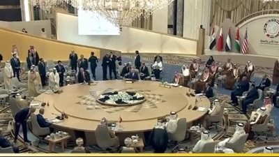 الرئيس السيسي يلتقي ولي عهد الكويت على هامش قمة جدة 