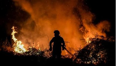 عدم حماية حياة المواطنين..هجوم عنيف على رئيس وزراء بريطانيا بسبب ارتفاع درجات الحرارة