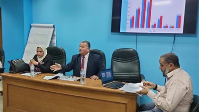 صحة سوهاج تناقش آليات متابعة الخدمات الطبية المقدمة للمواطنين