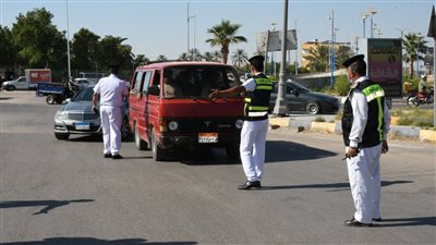 لليوم الثاني.. كمين مفاجئ لـ محافظ الفيوم لمتابعة تطبيق التعريفة الجديدة للمواصلات